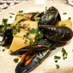 paccheri porcini e cozze, mare e monti, catania, ristorante di pesce, cucina tradizionale siciliana