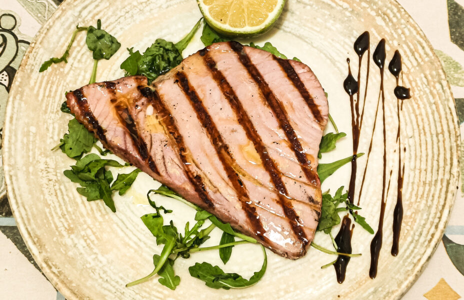 tonno alla griglia, catania, ristorante di pesce, cucina tradizionale siciliana, mangiare a catania