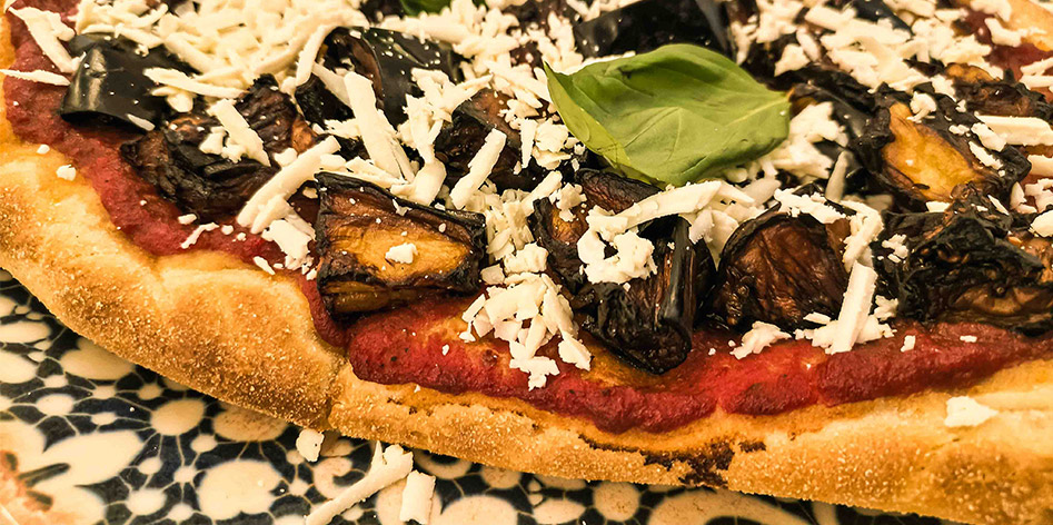 pinsa alla norma, catania, ristorante di pesce, cucina tradizionale siciliana, dove mangiare a catania